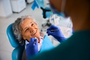 Dentures vs implants